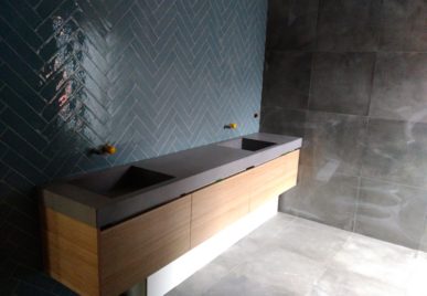 Bathroom Tiles and Sinks