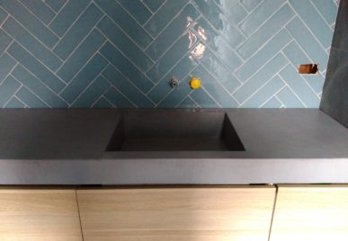 Bathroom Tiles and Sinks